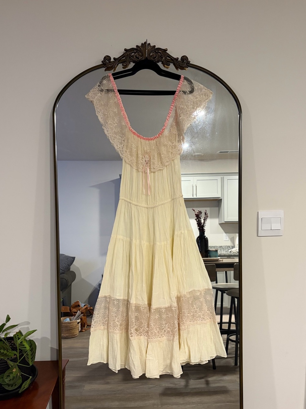 Vintage Cream Lace Maxi Dress with Pink Trim Size L Prairie Cottagecore Boho 70s